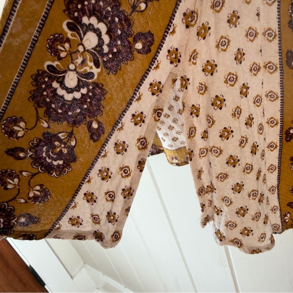 Free People Women’s Mustard and White Patterned Blouse, Bohemian, Size Large - Picture 6 of 9